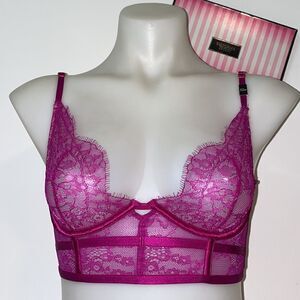 NEW VICTORIA SECRET UNLINED BRA
